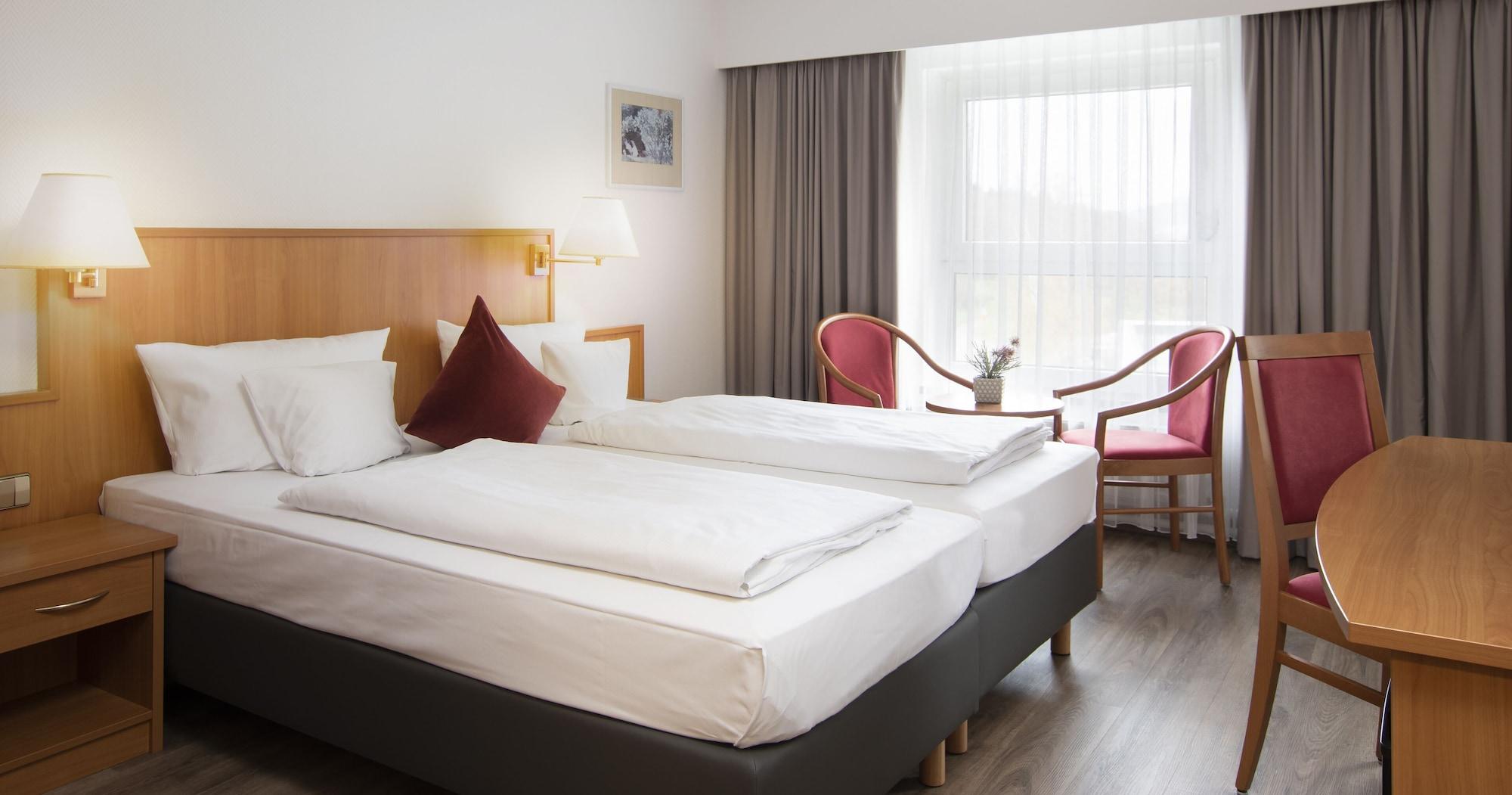 Best Western Queens Hotel Pforzheim-Niefern Extérieur photo