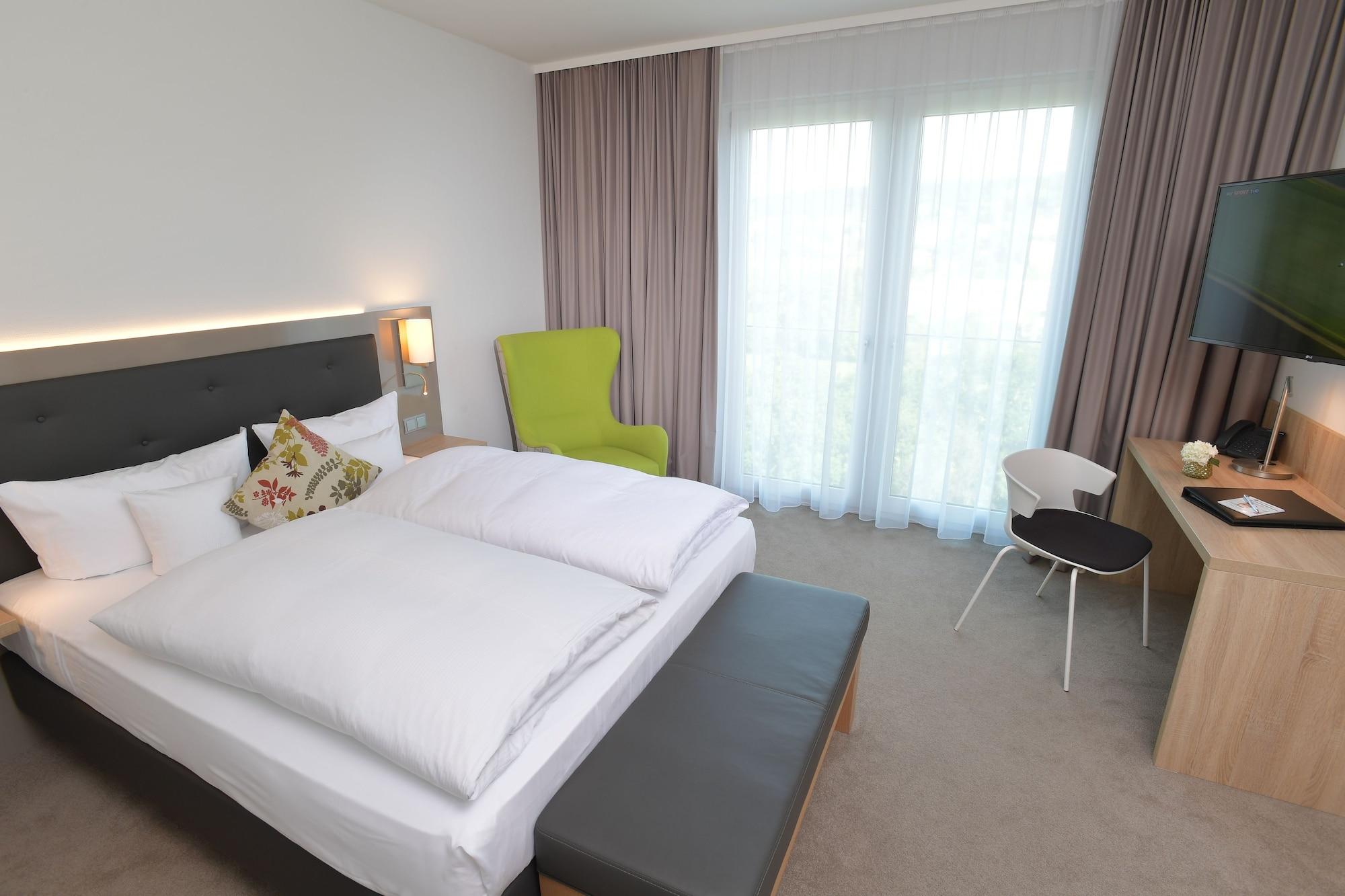 Best Western Queens Hotel Pforzheim-Niefern Extérieur photo