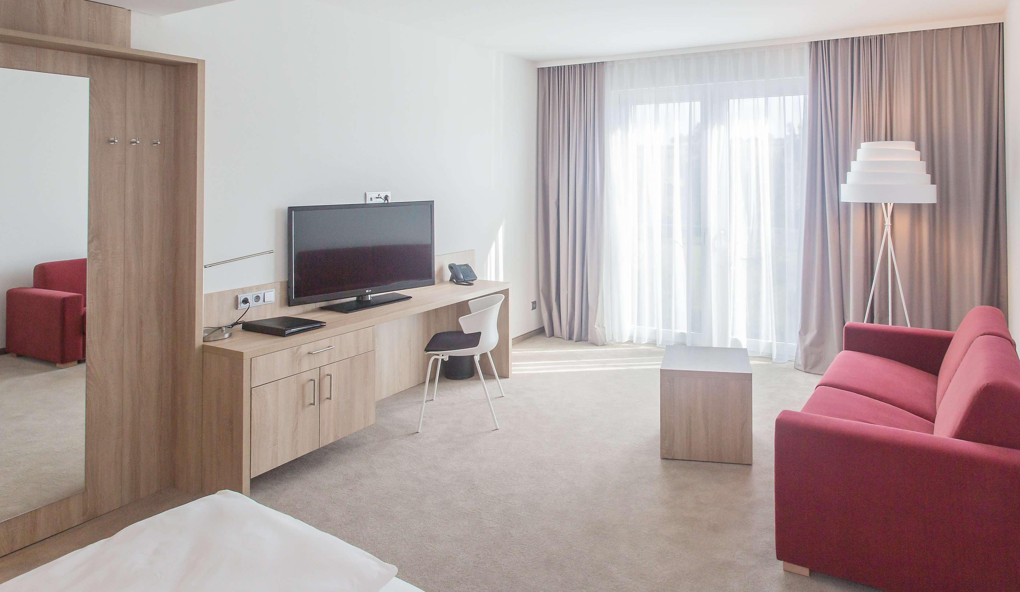Best Western Queens Hotel Pforzheim-Niefern Extérieur photo