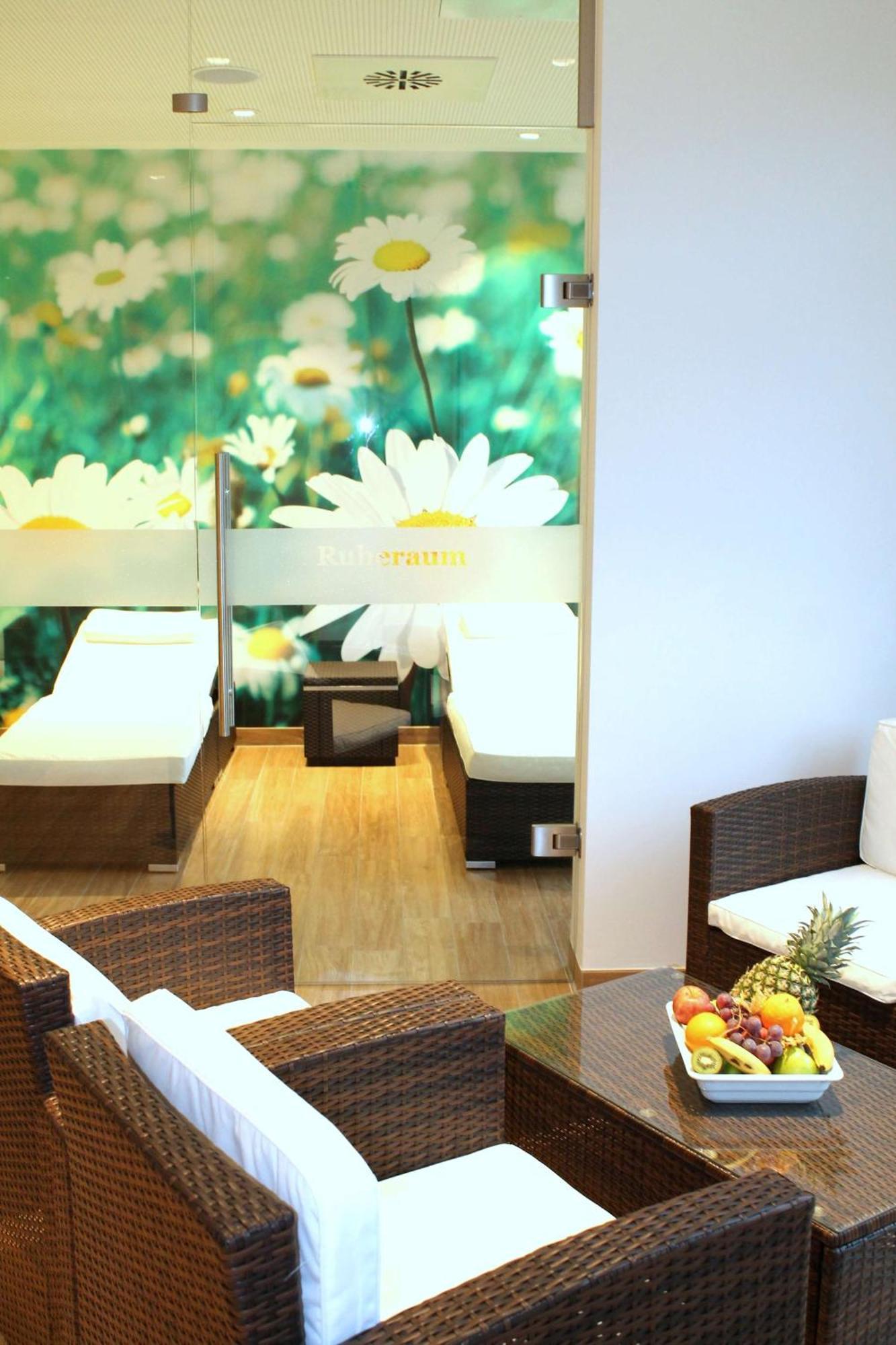 Best Western Queens Hotel Pforzheim-Niefern Extérieur photo