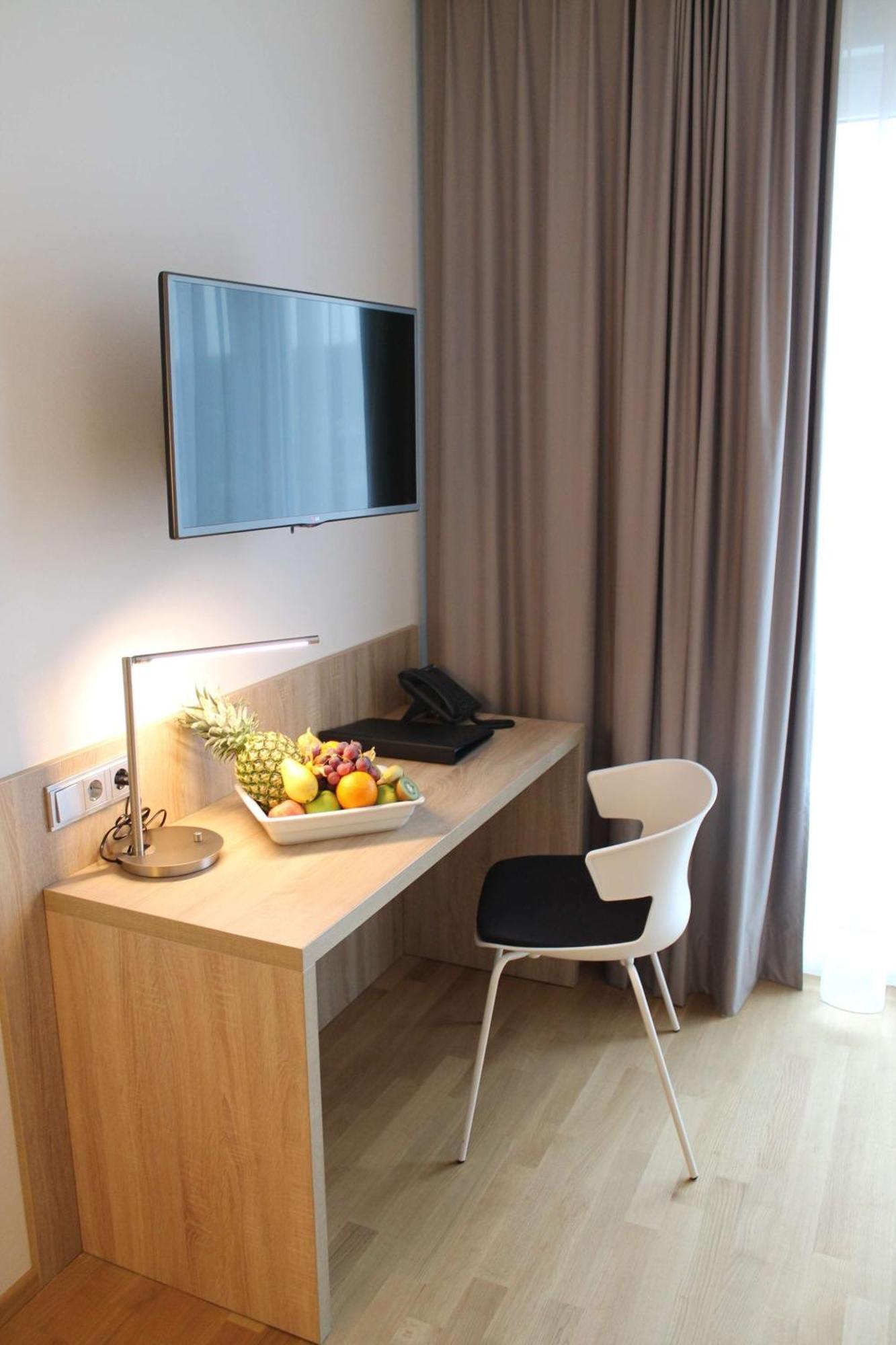 Best Western Queens Hotel Pforzheim-Niefern Extérieur photo