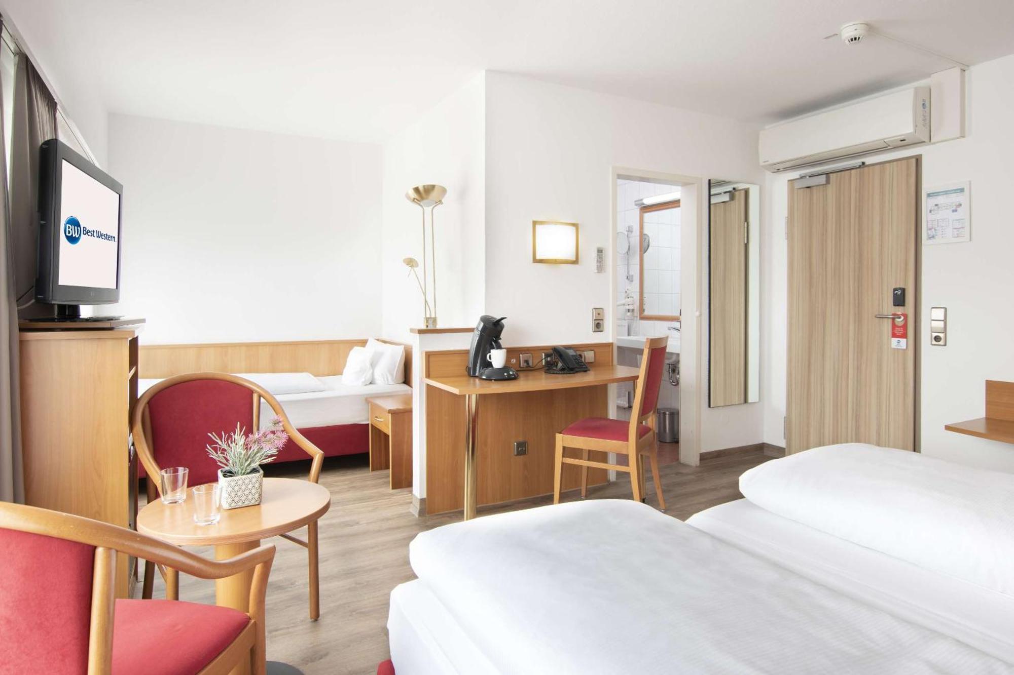 Best Western Queens Hotel Pforzheim-Niefern Extérieur photo