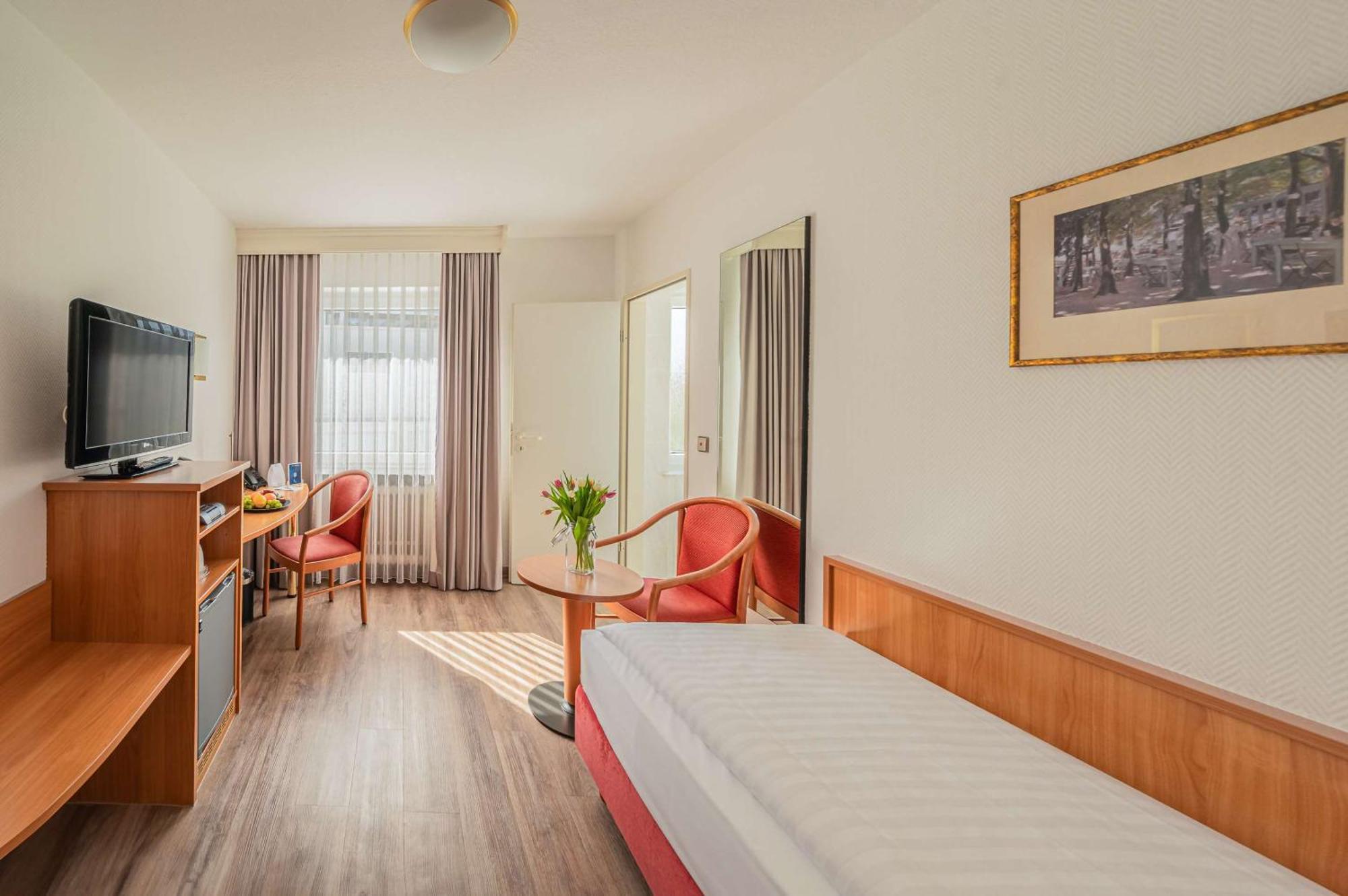 Best Western Queens Hotel Pforzheim-Niefern Extérieur photo